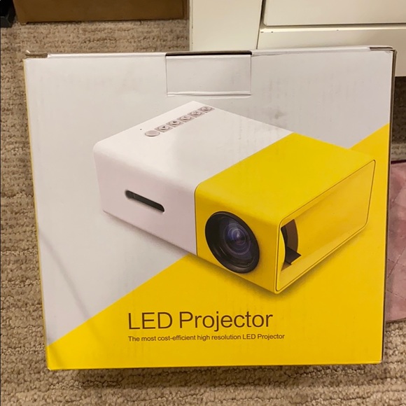 Led projector !! - Picture 2 of 15